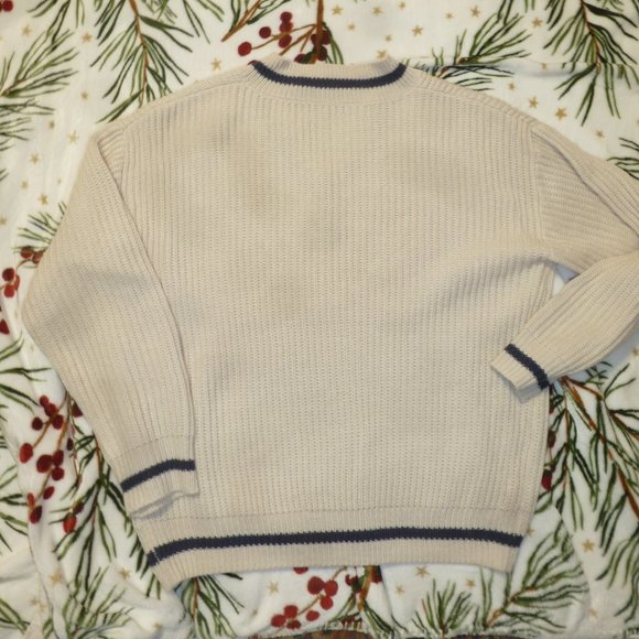 Women's Super soft V-neck  Ribbed  Knitted White Sweater Sz M( 6 US) - Picture 5 of 6